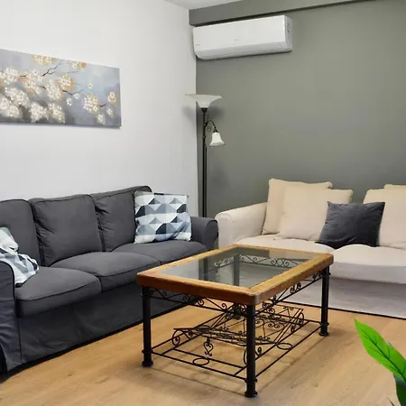 Alfalfa Sweet Apartment Seville